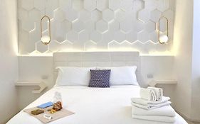 Mariarosa Suites
